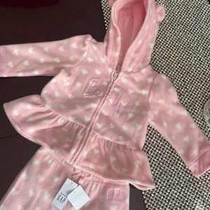 Baby gap NWT set